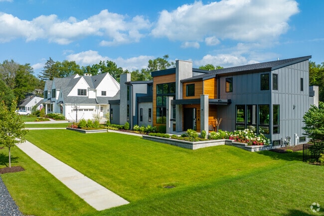 Newly built, modern style homes in East Naperville offer an abundance of both style and space.