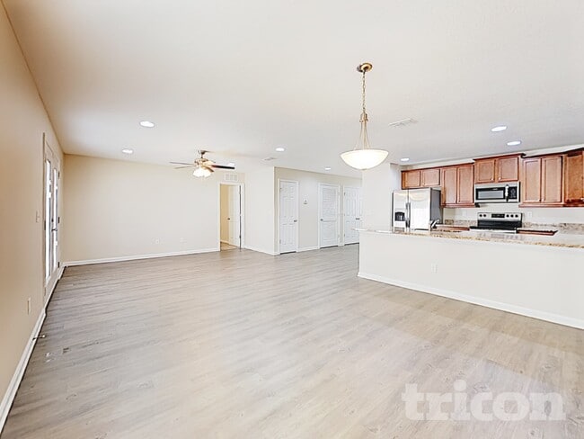 8751 Barco Ln, Jacksonville, FL 32244 - photo 3