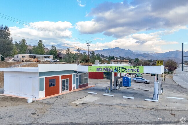 Industrial arts center found in Wofford Heights.