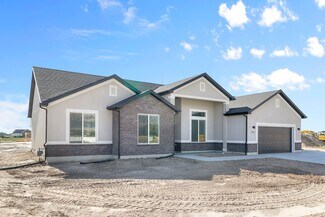 2961 2350 W, Farr West, UT 84404