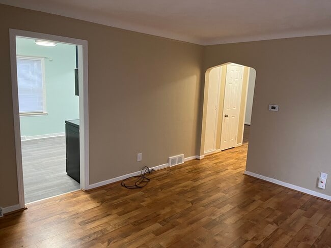 715 Donald Ave, Royal Oak, MI 48073 - photo 2