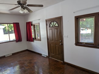118 Niles Ave, La Porte, IN 46350