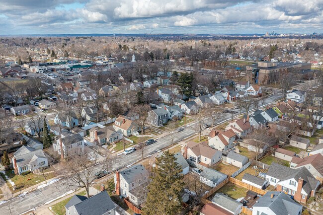 Alger Heights homes are conveniently located near shopping and dining options.