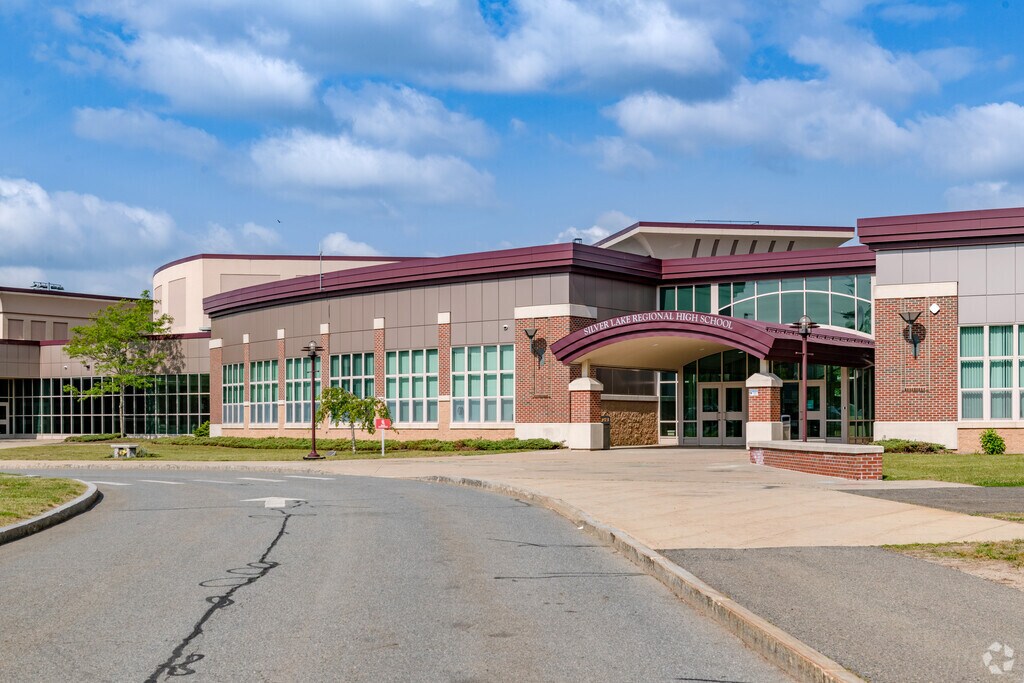 Silver Lake Regional High School in Kingston is in the Siler Lake Regional School District.