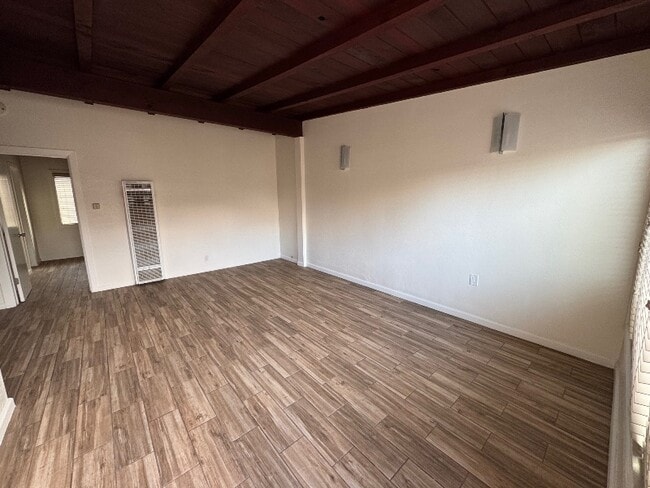 1422 Manhattan Beach Blvd unit 1422, Manhattan Beach, CA 90266 - photo 2