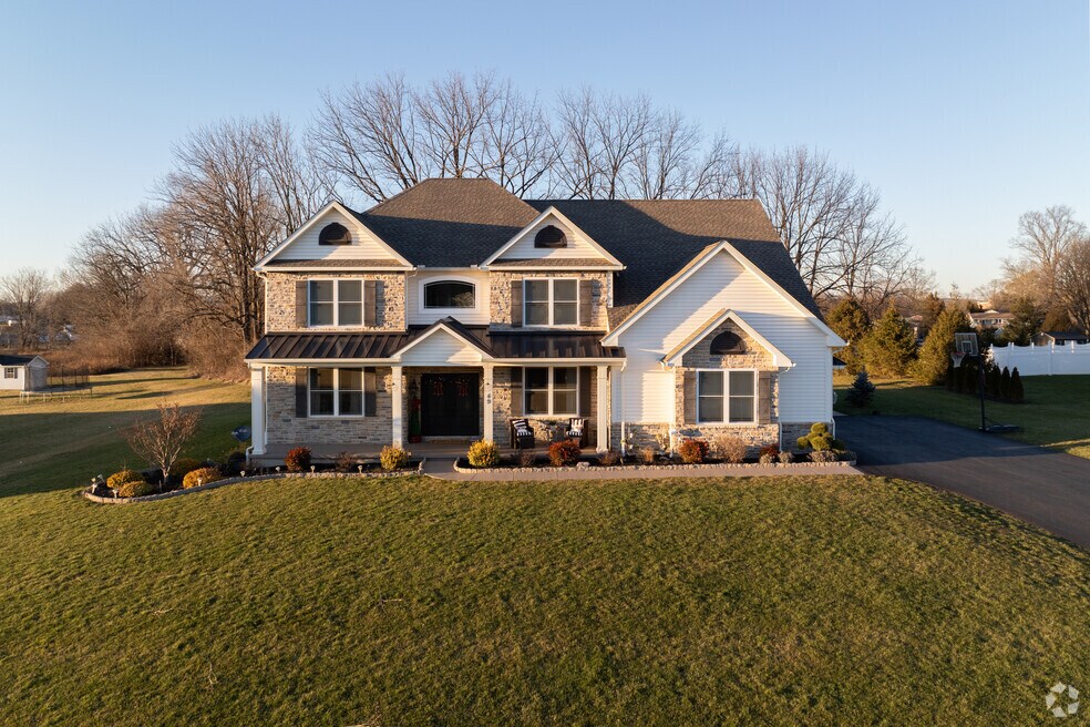 Neighborhood_ROCKLAND_V2_022824