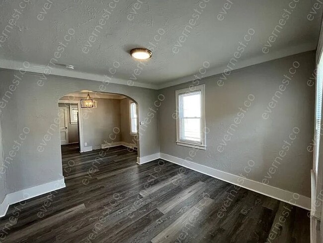 3355 Curwood St, Waterford, MI 48329 - photo 3