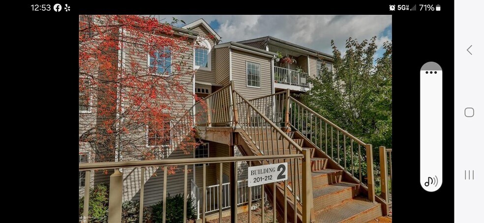 201 Canal Park unit Canal Park III, Easton, PA 18042 - photo 1