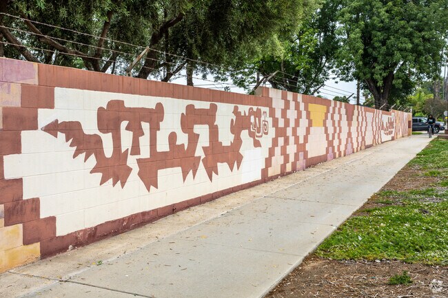 Vibrant murals adorn Lincoln Ave in Casa Blanca.