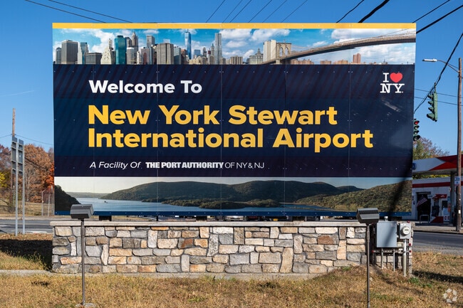 New York Stewart International Airport is near Orange Lake.