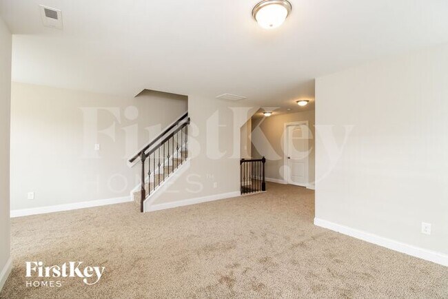 2207 Talon Dr, Mc Leansville, NC 27301 - photo 2