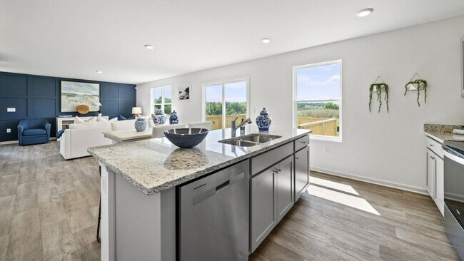 311 7th St unit 36203874, West Point, VA 23181 - photo 4