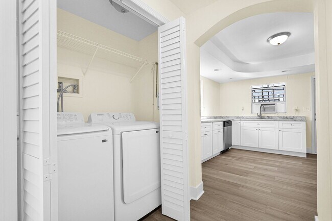 511 NW 44th St unit 1, Miami, FL 33127 - photo 2