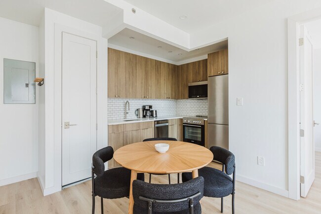 68 Gold St unit FL5-ID2189, Brooklyn, NY 11201 - photo 6