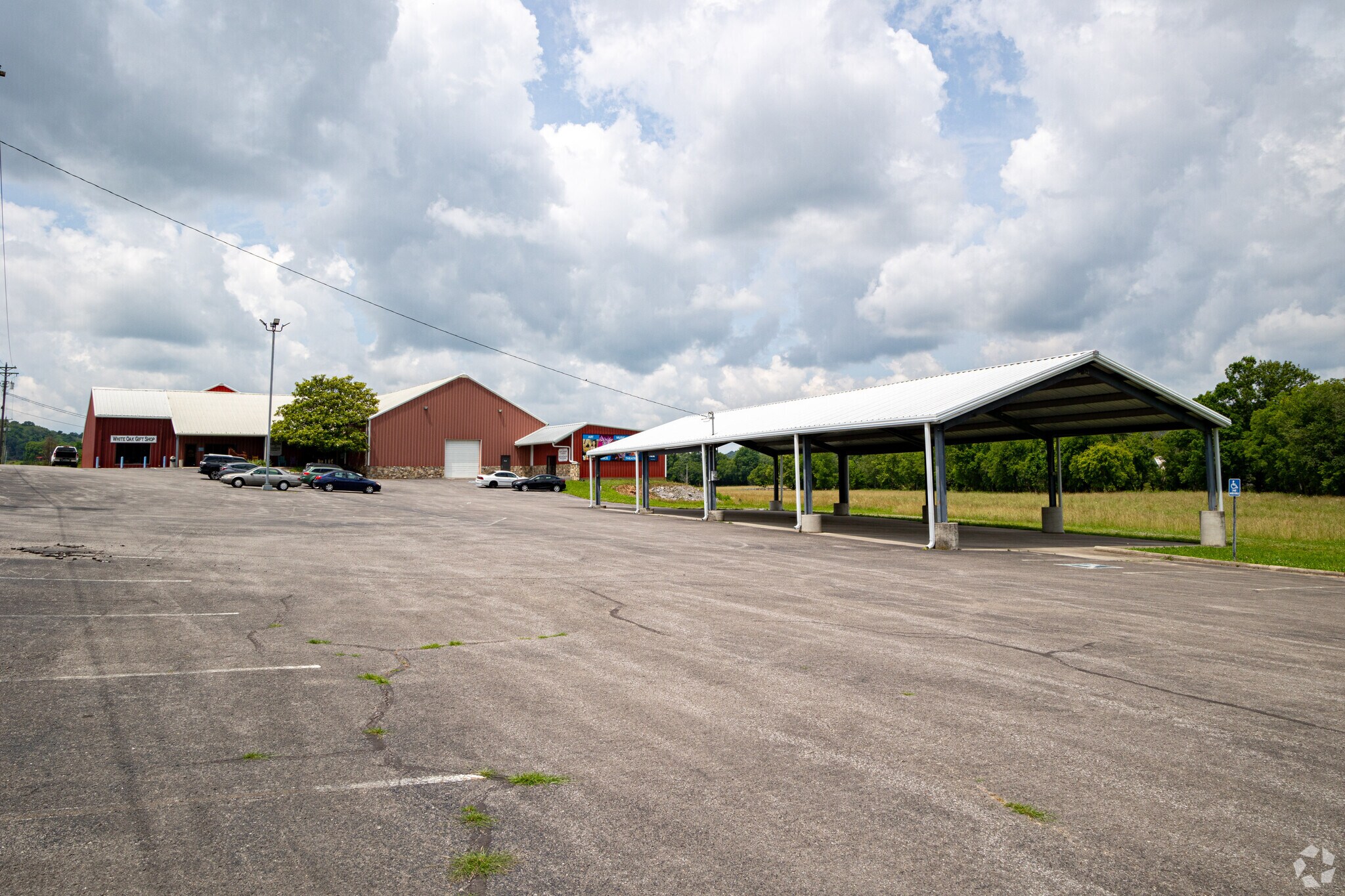 White Oak Craft Fair takes place a the Arts Center of Cannon County in Woodbury Tennessee.