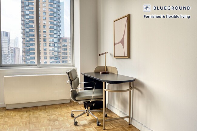 101 W End Ave unit FL20-ID950, New York, NY 10023 - photo 4