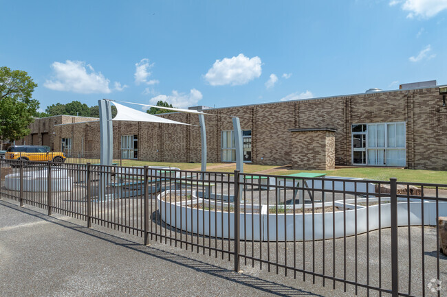 Sheffield Career & Tech Center in Memphis has an outdoor sitting area for students.