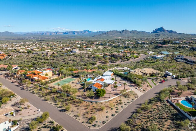 Find your place in the welcoming community of Fountain Hills and make lasting connections.