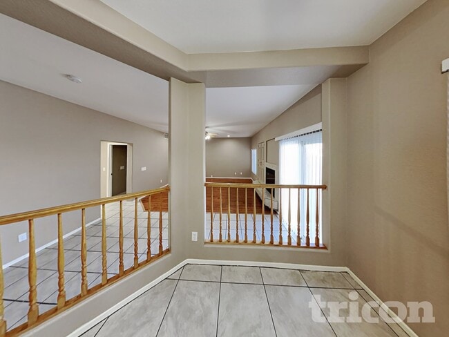 5196 Guardian Peak St, Las Vegas, NV 89148 - photo 4