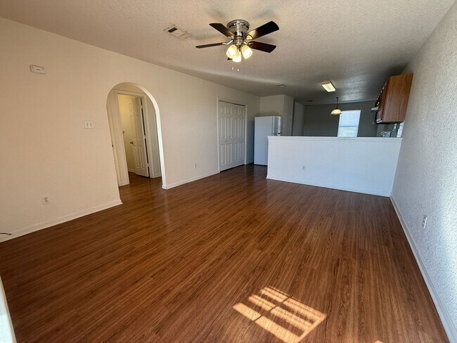 1403 Dugger Cir unit C, Killeen, TX 76543 - photo 4