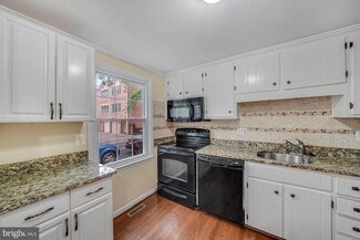 1122 N Utah St, Arlington, VA 22201