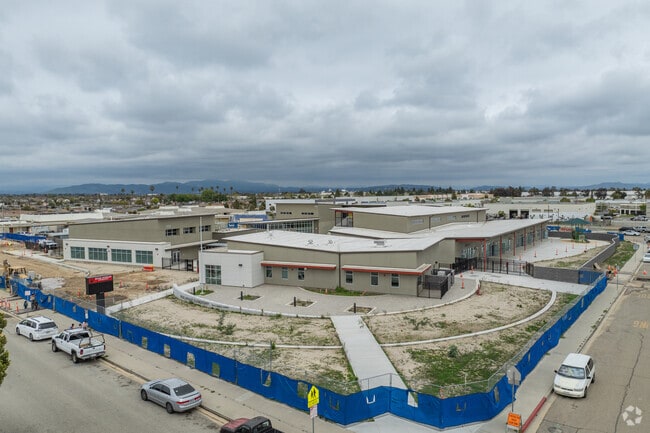 Niche gives Rose Ave Elementary School a C- rating.