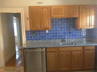 55 Moreland St, Somerville, MA 02145