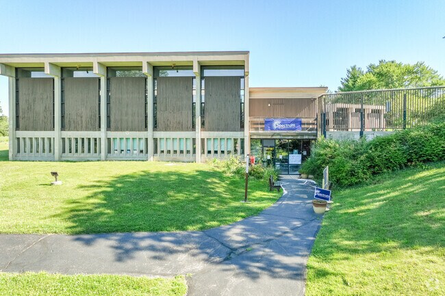 Spectrum Progressive School of Rockford