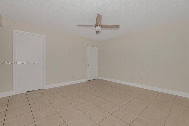 1771 W 58th St, Hialeah, FL 33012 - photo 6