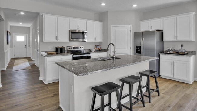 205 Reserve Pkwy unit 36206803, New Carlisle, OH 45344 - photo 2