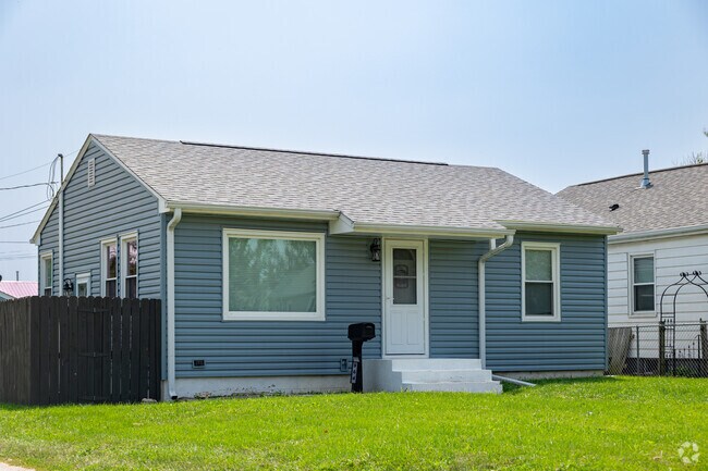 Rock Riverfront has many 1 bedroom 1 bathroom homes on modest lots.