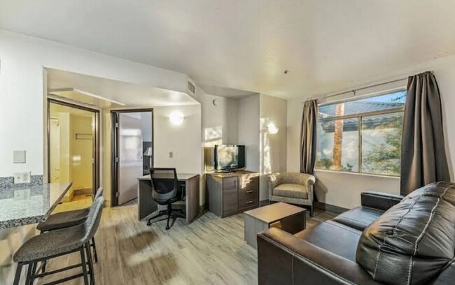 5858 W Chandler Blvd unit F101, Chandler, AZ 85226 - photo 2