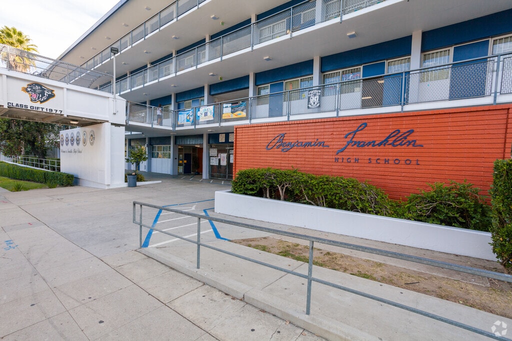 Benjamin Franklin High School provides education in the neighborhood of 
Highland Park.