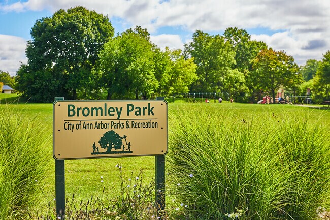 The neighborhood namesake Bromley Park has plenty of space for neighborhood kids to run around.