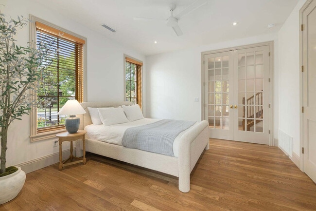 501 NW B St unit ID1303242P, Bentonville, AR 72712 - photo 6