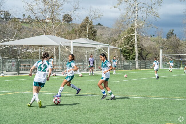 The Laguna Niguel YMCA and Crown Valley Park offer athletic programs for youth.