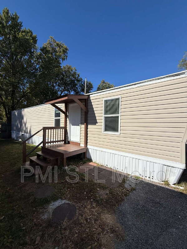 747 Cunningham Ave Unit LOT7, Saint Charles, MO 63301