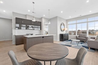 1235 W 73rd St, Cleveland, OH 44102