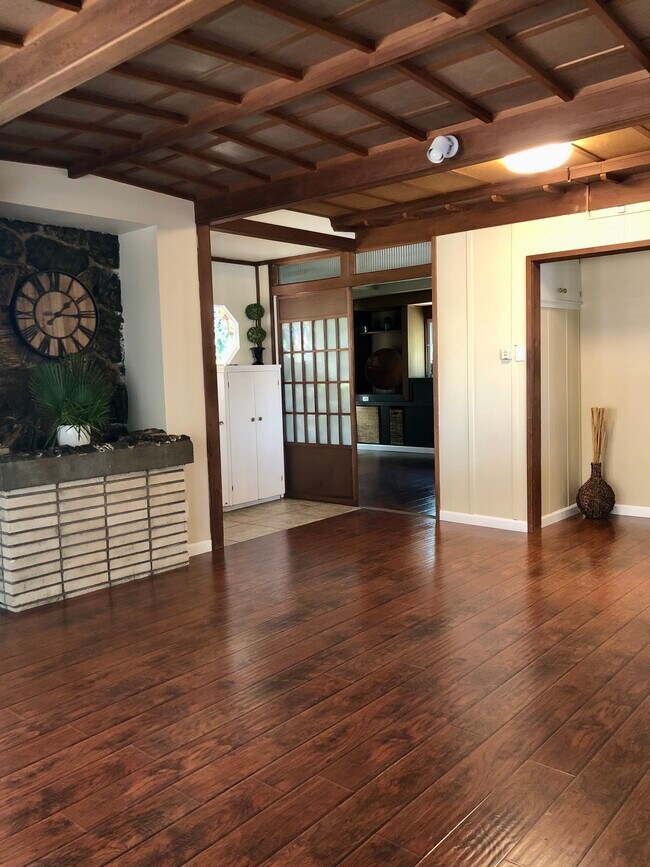 2447 Malabar St, Los Angeles, CA 90033