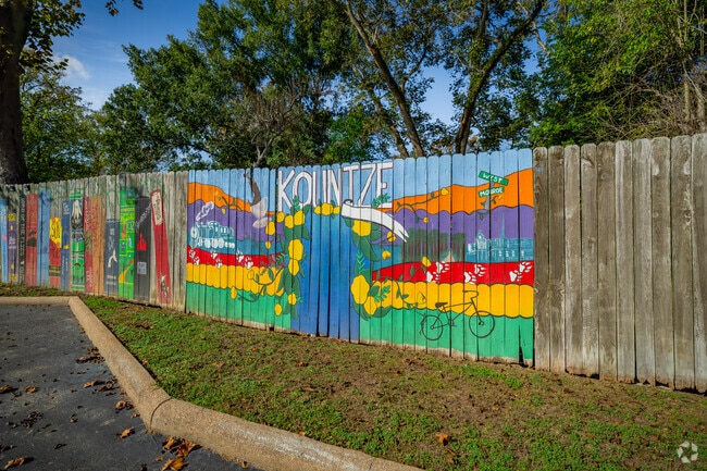 Kountze's early economy was based on oil and timber.