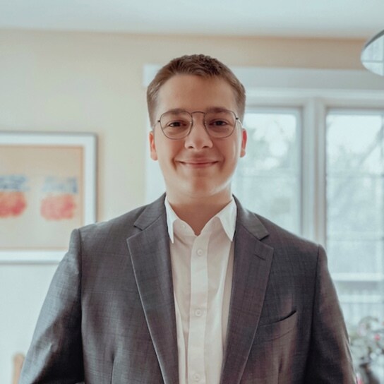 Agent Photo