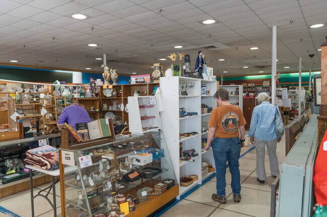 Roanoke Antique Mall is a must-visit for anyone looking to uncover unique finds.