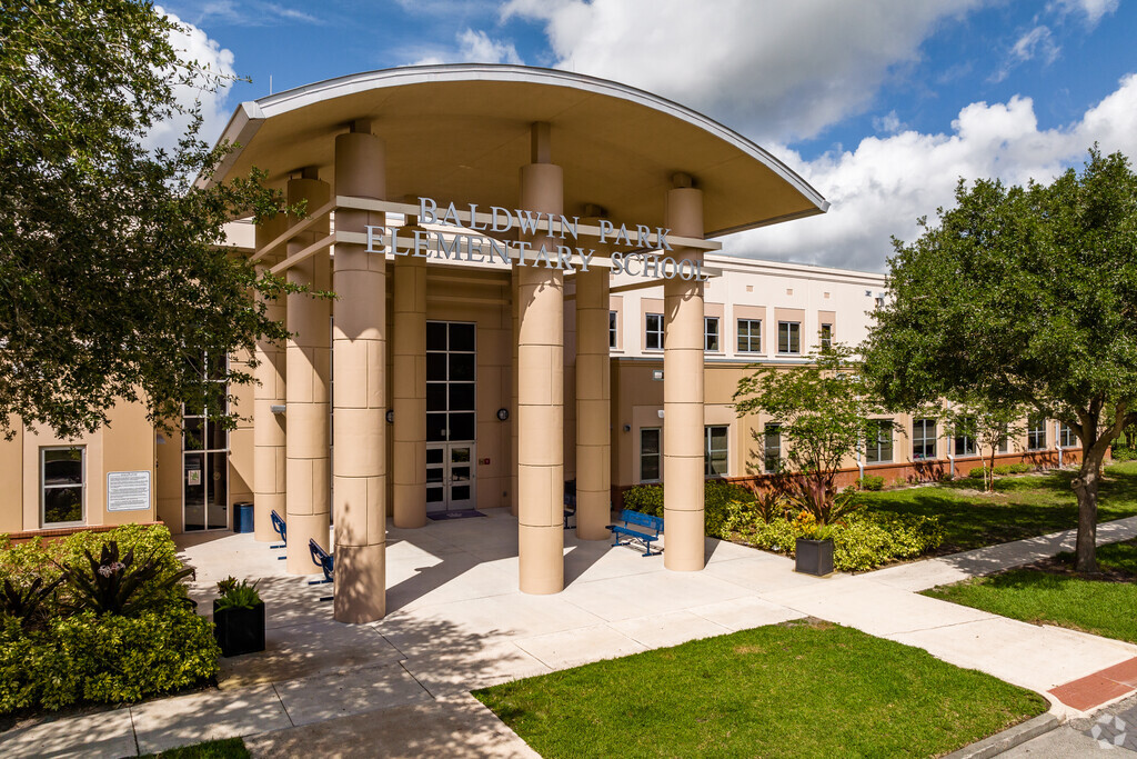Front entrance to Baldwin Park Elementary School.
