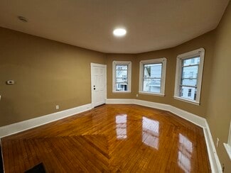 136 Nye St Unit 1, New Bedford, MA 02746