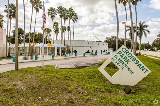 Croissant Park Elementary School