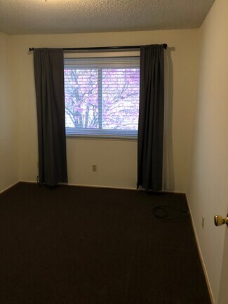 1006 W Calle Del Sol Unit 4, Azusa, CA 91702