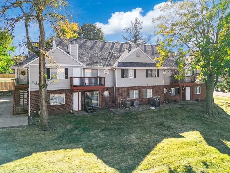 Clover Acres- 3615 61st St.