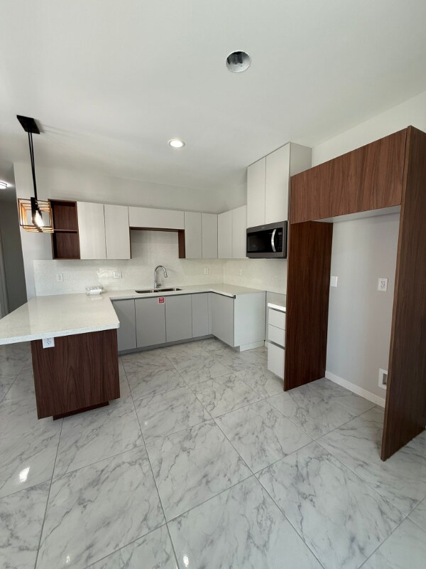 905 W 8th St unit 1, Mission, TX 78572 - photo 3