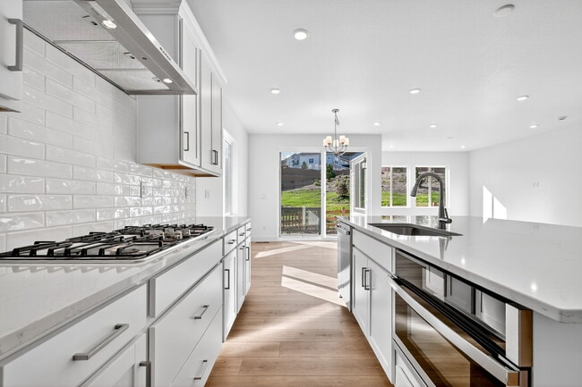 17136 W 92nd Loop, Arvada, CO 80007 - photo 5