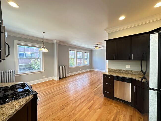 4414 N Rockwell St unit A09W, Chicago, IL 60625 - photo 6